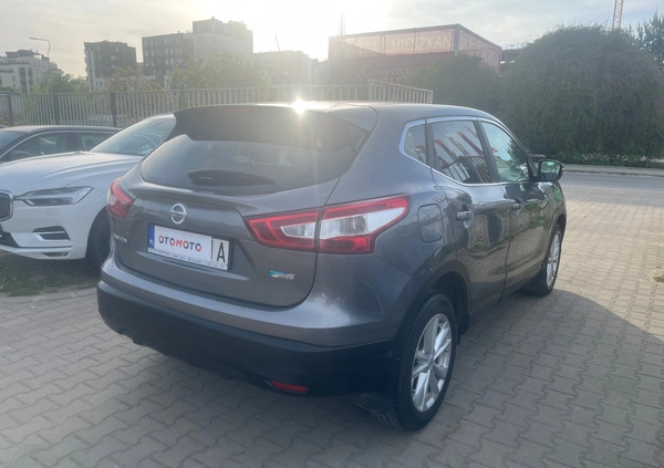 Nissan Qashqai cena 56900 przebieg: 140000, rok produkcji 2014 z Warszawa małe 137